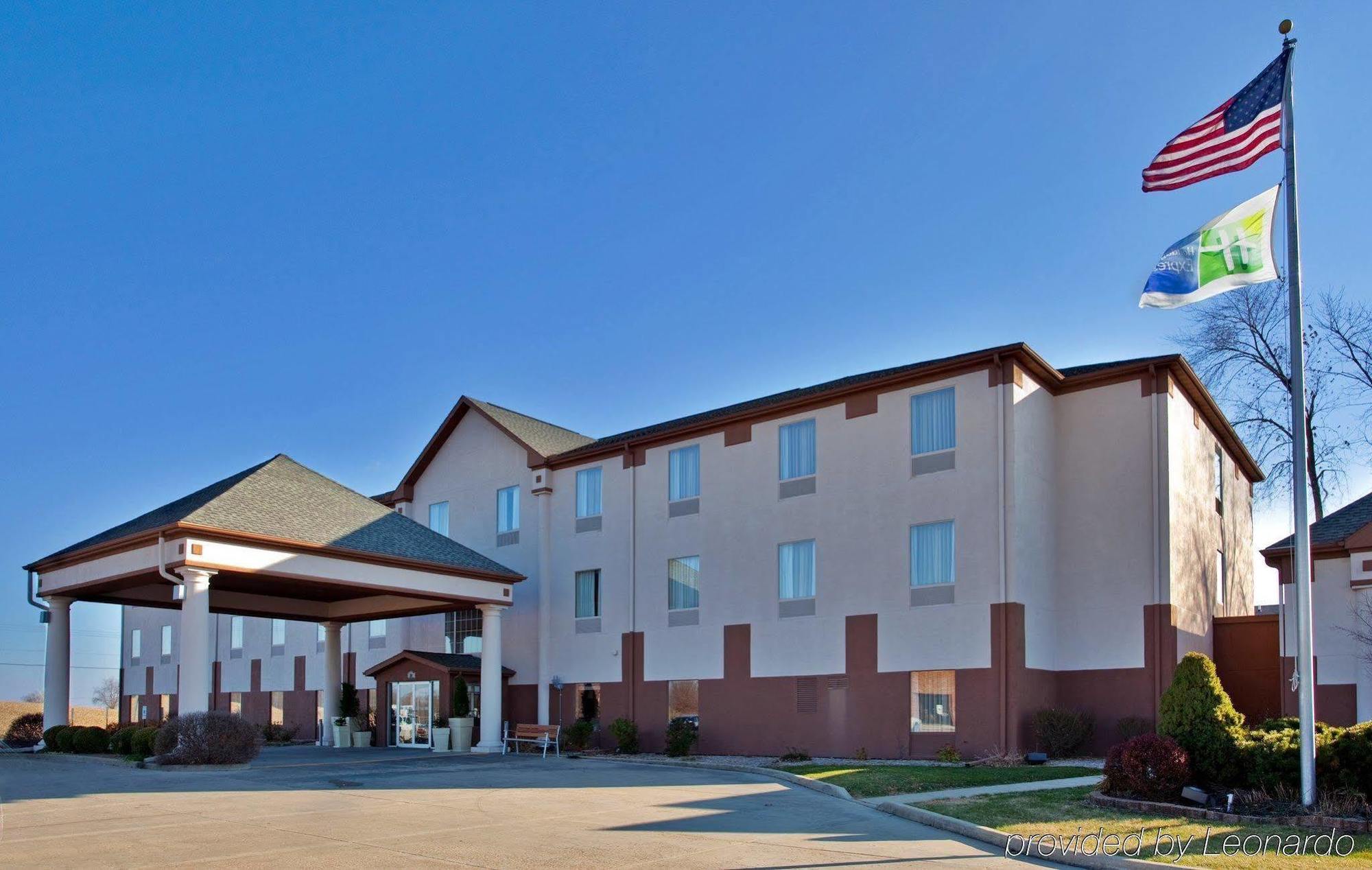 Seasons Inn & Suites Highland Exterior photo